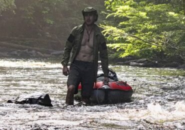 Ash Dykes through the Congo basin on a kayak